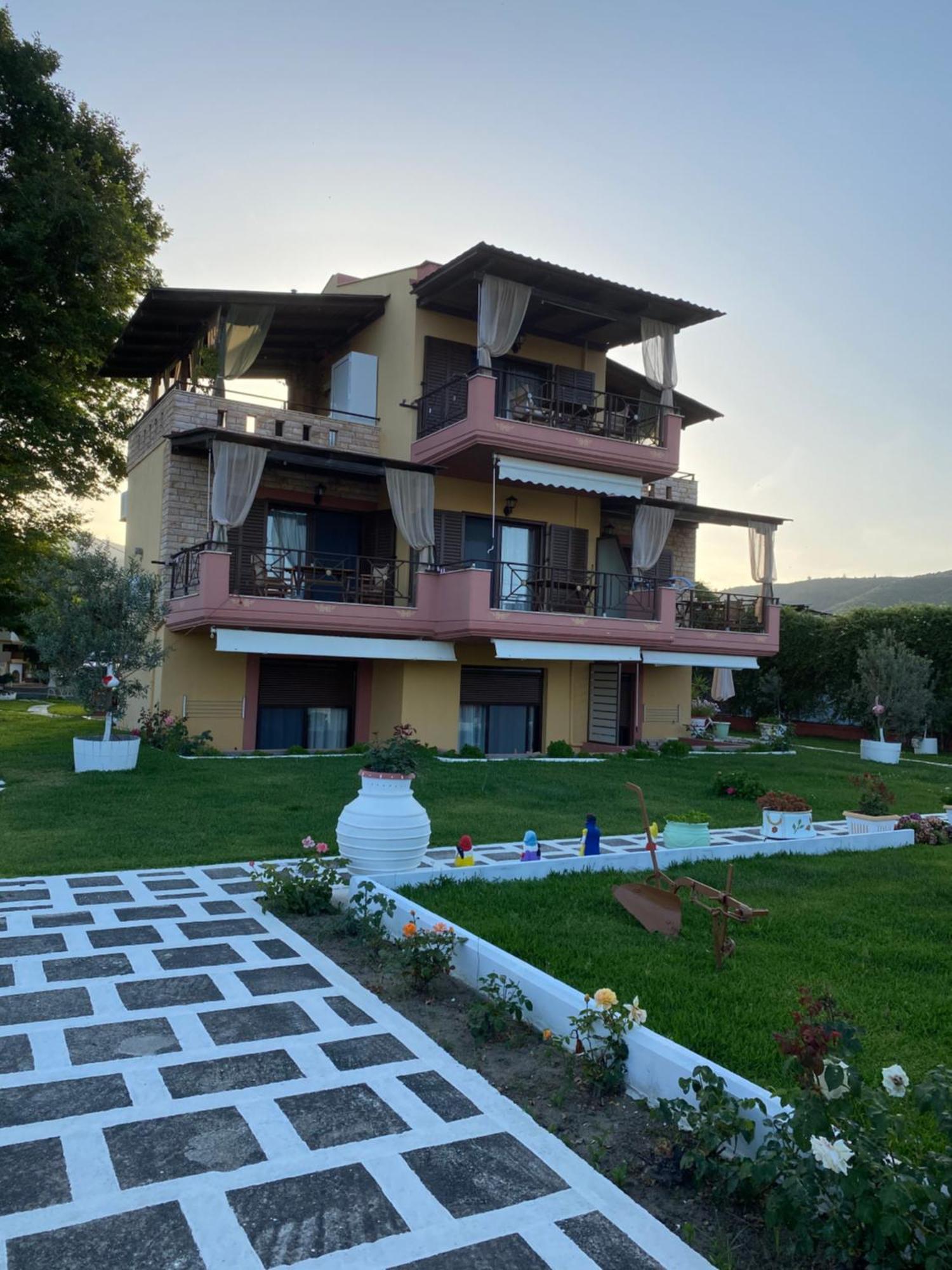 Villa Doxa Sarti Luaran gambar